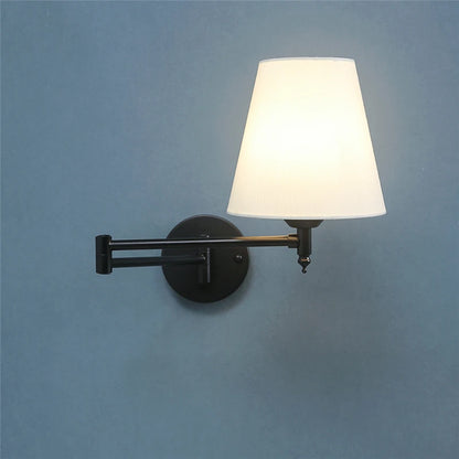 Foldable and rotatable wall lamp