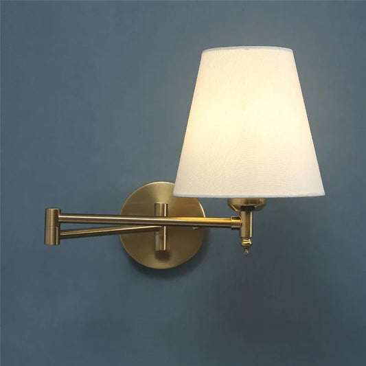 Foldable and rotatable wall lamp